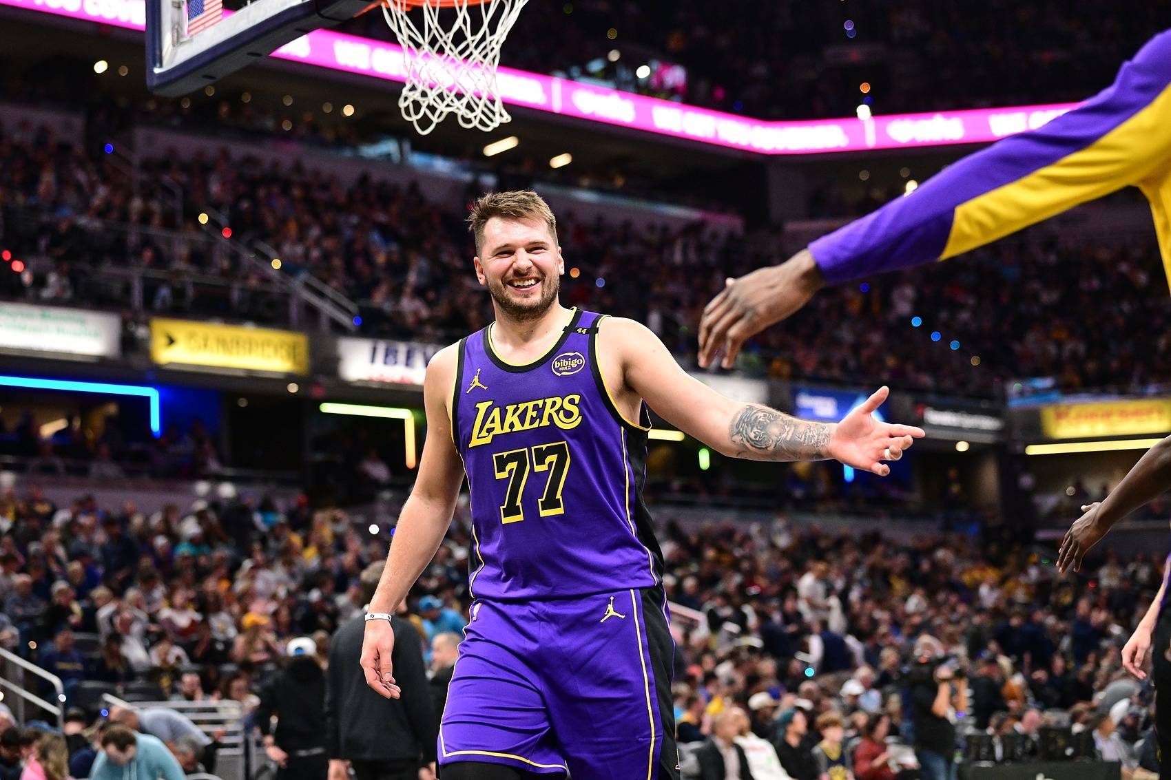  巅峰东契奇视频 